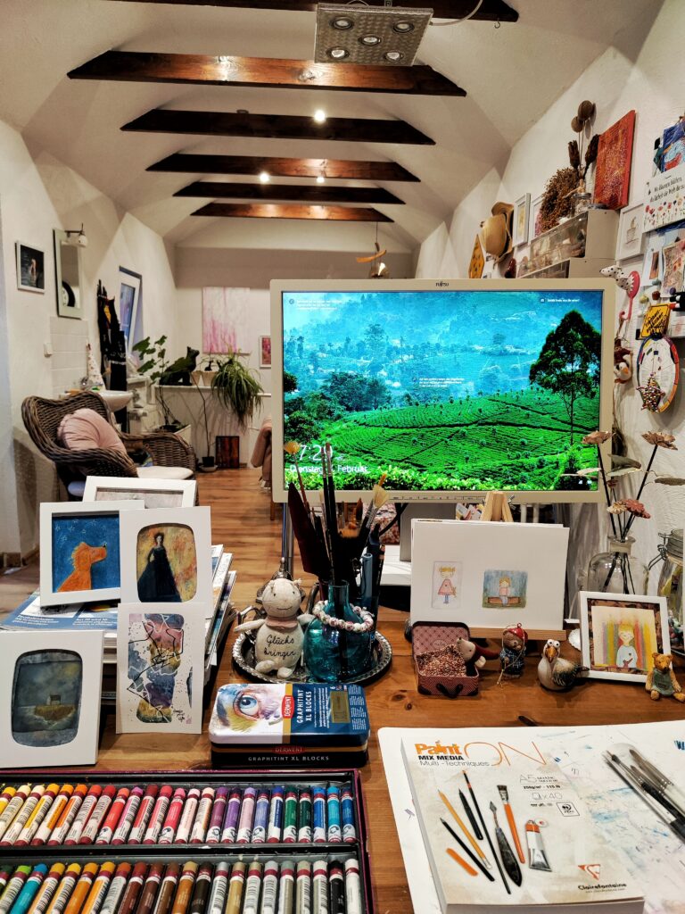 Mehr über den Artikel erfahren Erster Uniabend, online im ArtAtelier